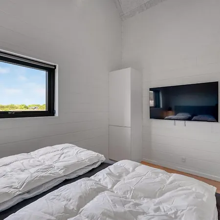 Vakantiehuis Brigita - 100m To The Fjord By Interhome